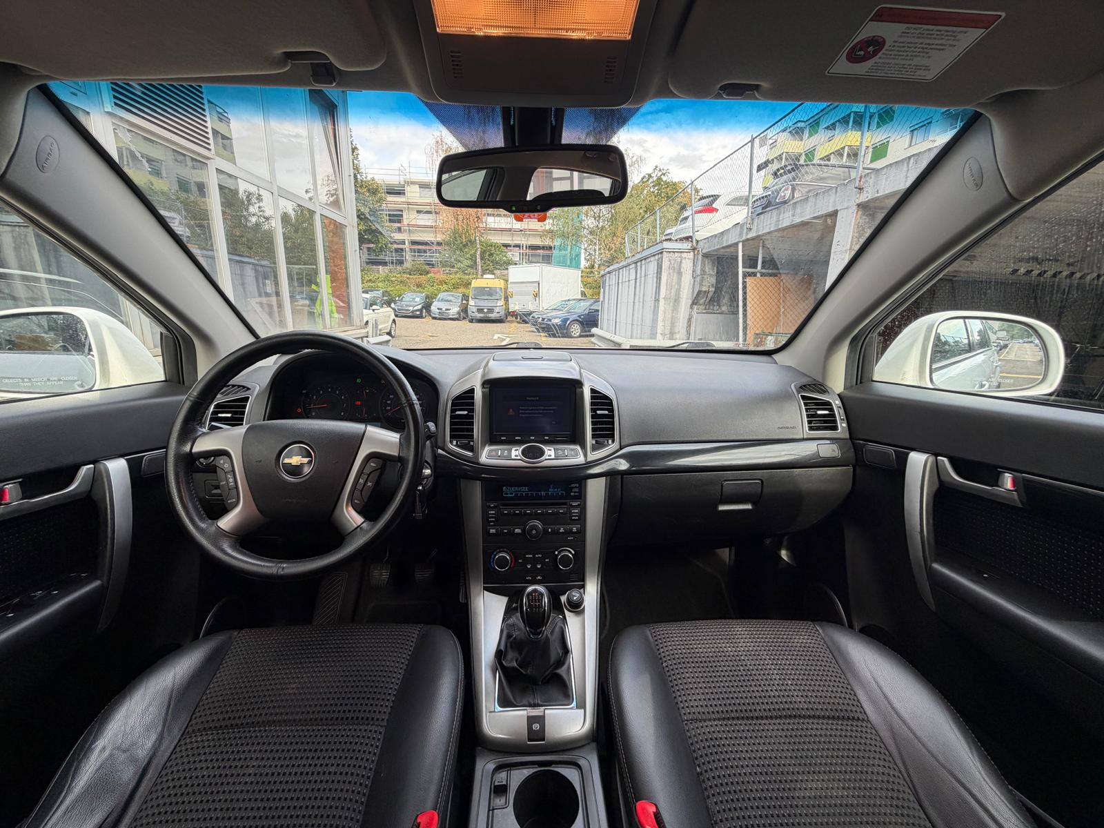 CHEVROLET Captiva 2.4 LT 4WD-image-10