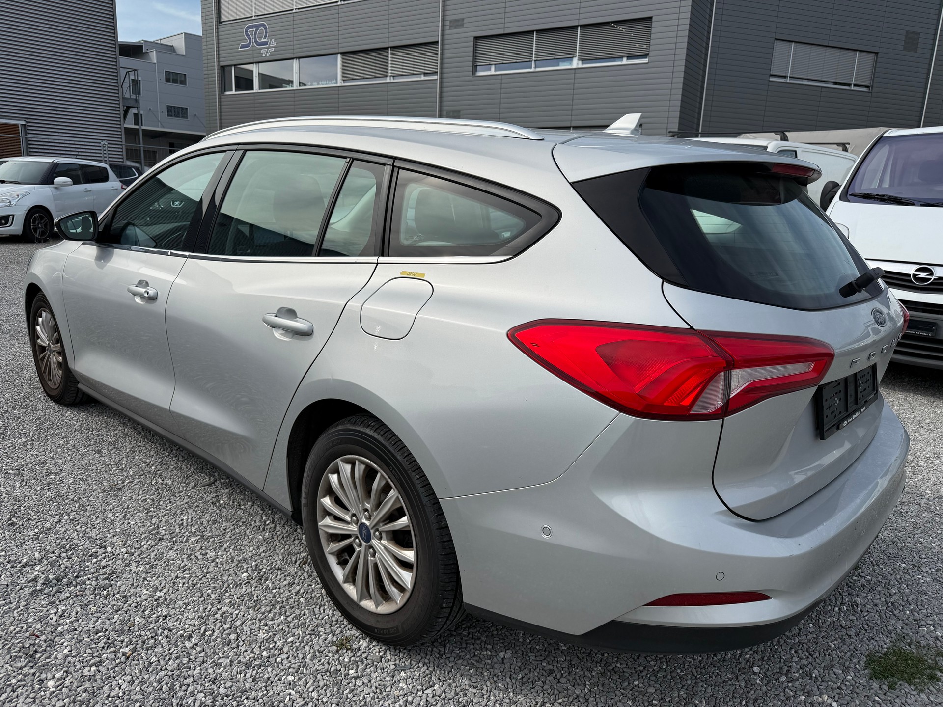 FORD Focus 2.0 TDCi Titanium Automatic-image-2