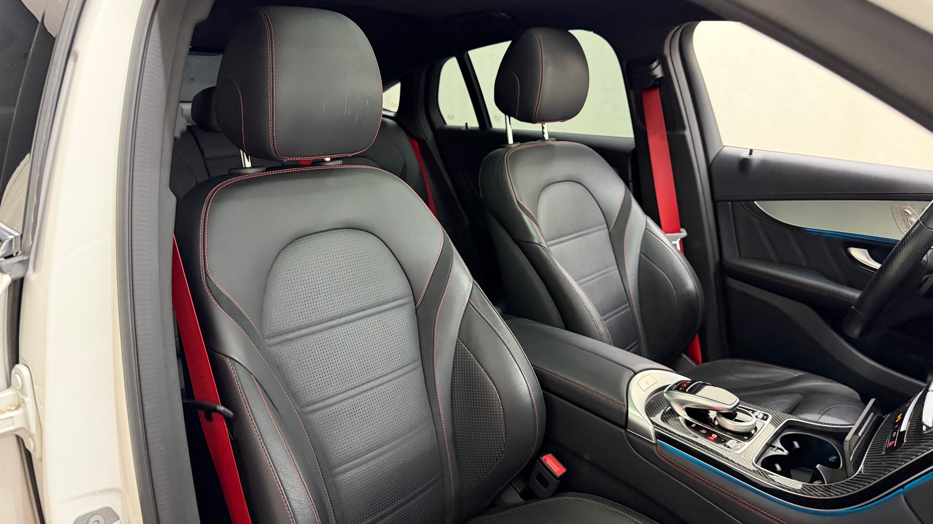 MERCEDES-BENZ GLC Coupé 43 AMG 4Matic 9G-Tronic-image-11