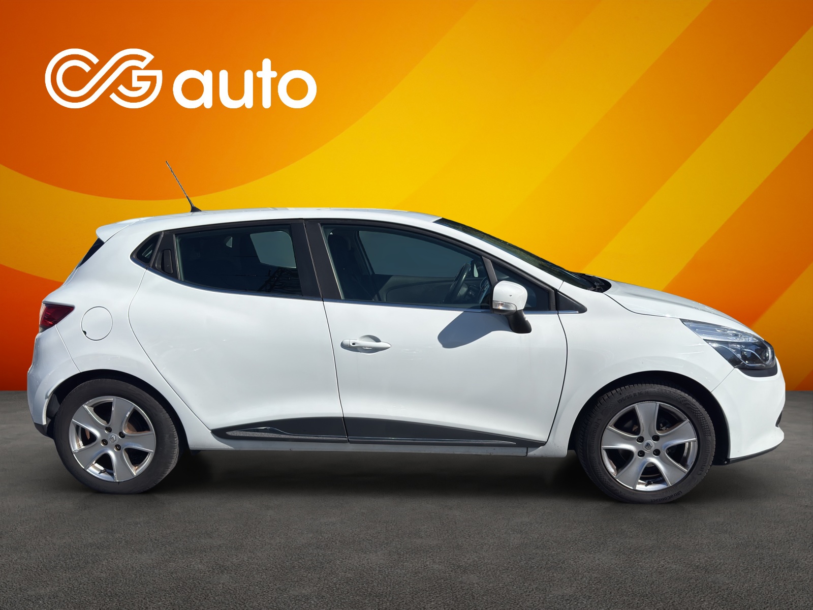 RENAULT Clio 0.9 12V Swiss Edition-image-4