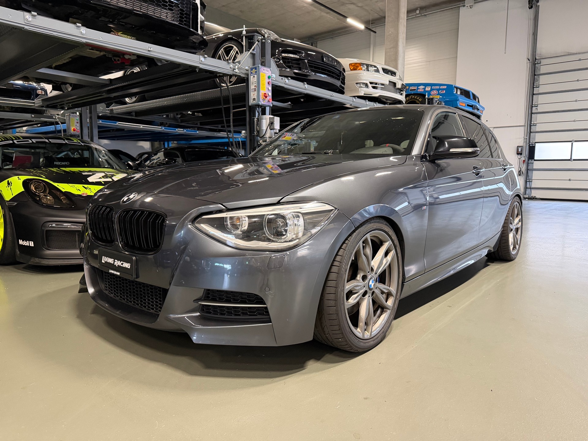 BMW M135i xDrive Steptronic-image-1