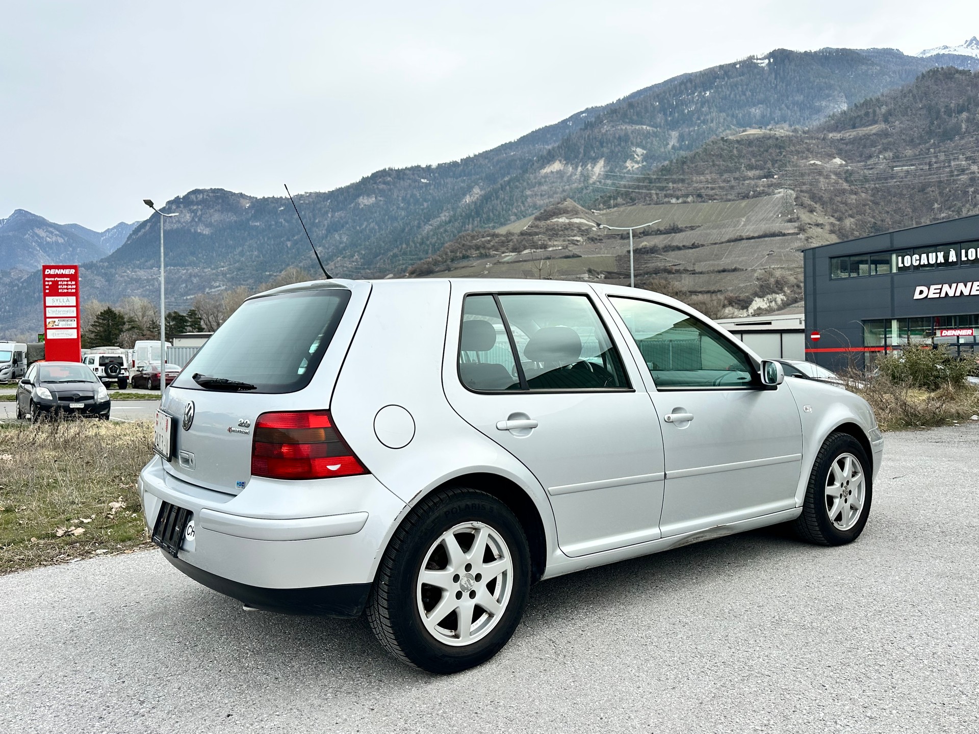 VW Golf 2.0 Comfortline 4Motion-image-3