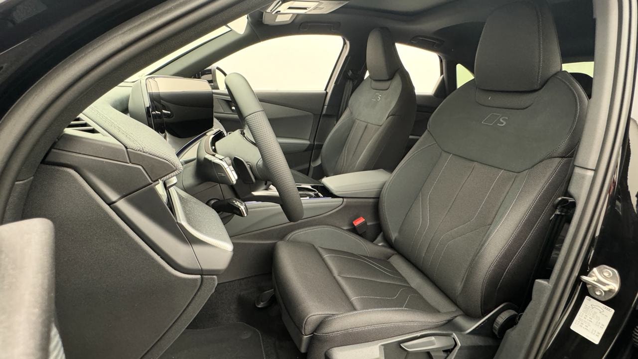 AUDI Q3 Sportback e-hybrid 200 kW S tronic-image-4