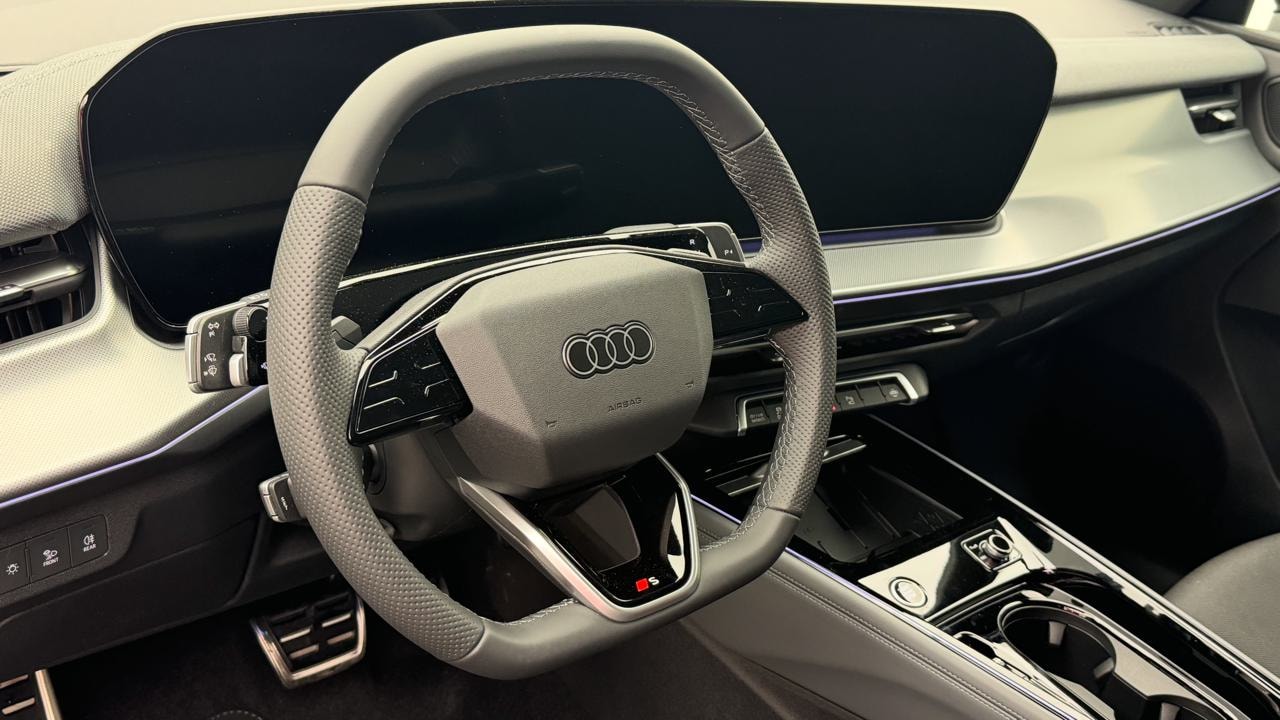 AUDI Q3 Sportback e-hybrid 200 kW S tronic-image-6