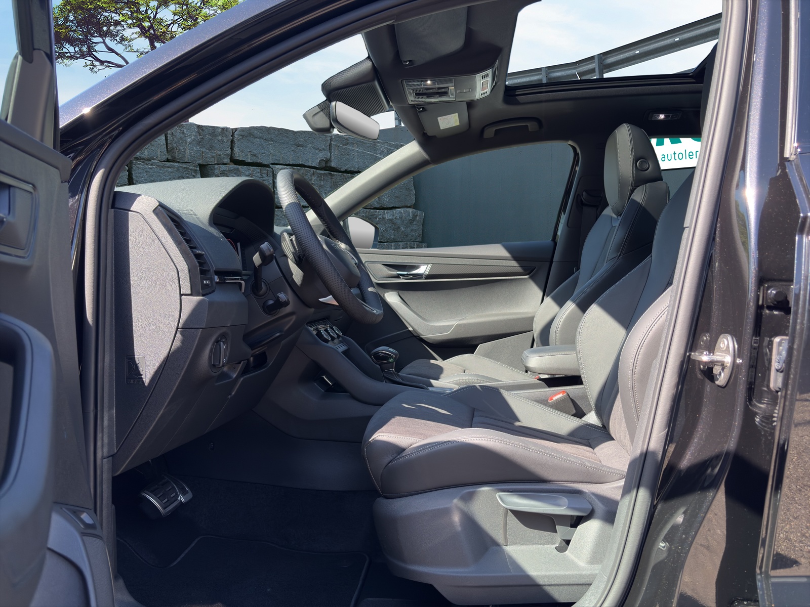 SKODA Karoq 2.0 TSI SportLine 4x4 DSG-image-6