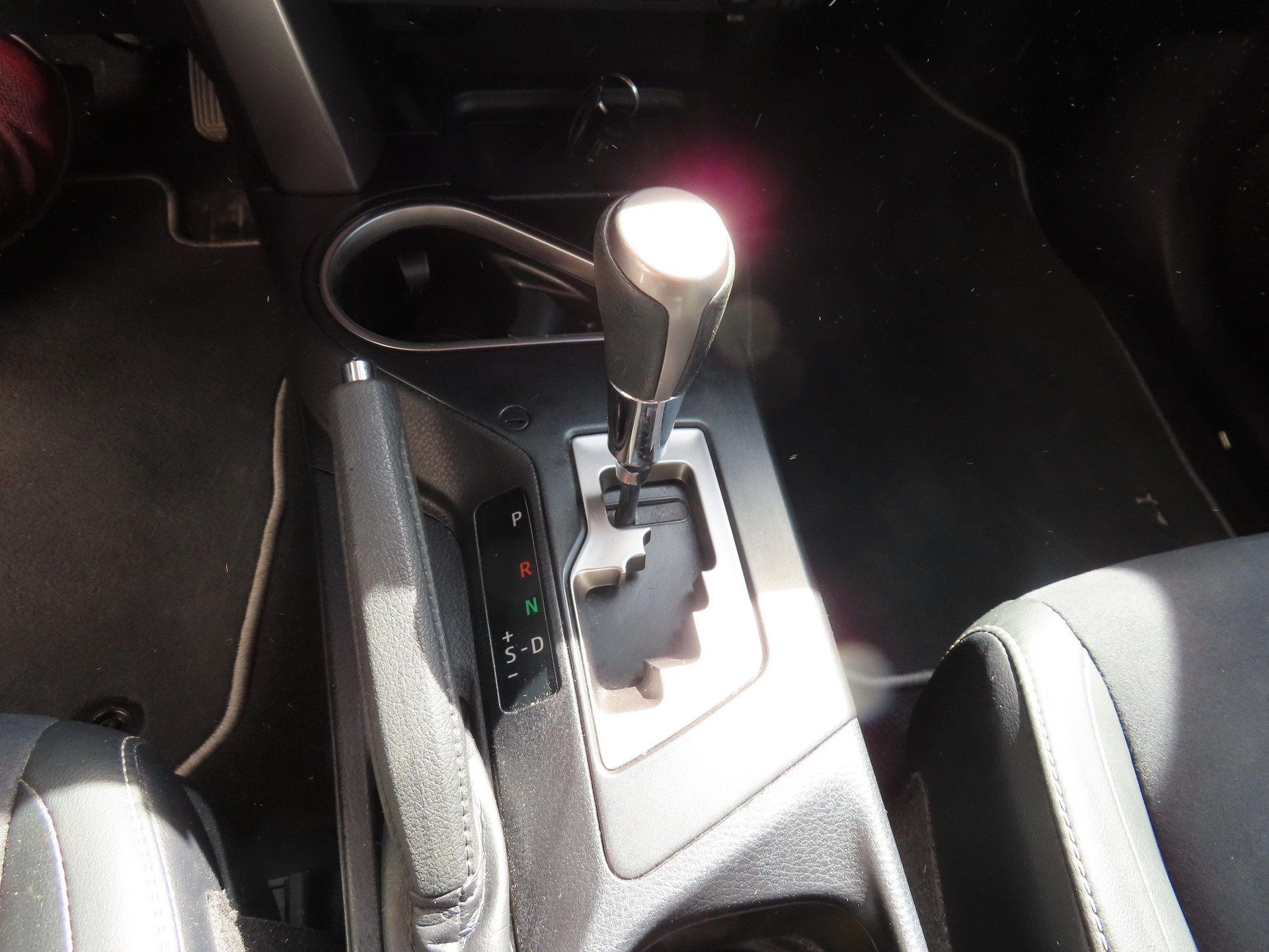 TOYOTA RAV4 2.5 HSD Sapphire-image-8