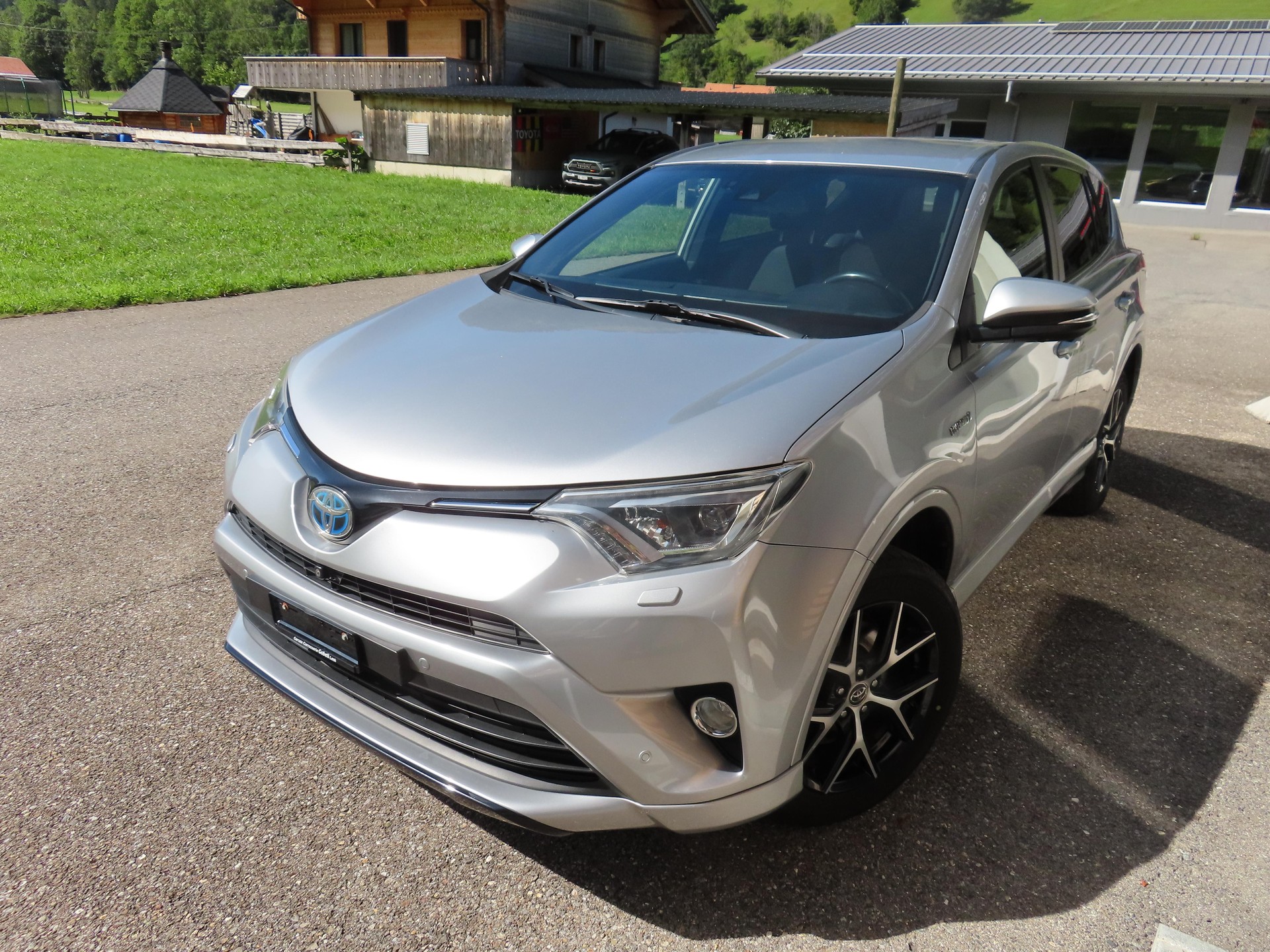 TOYOTA RAV4 2.5 HSD Sapphire-image-3