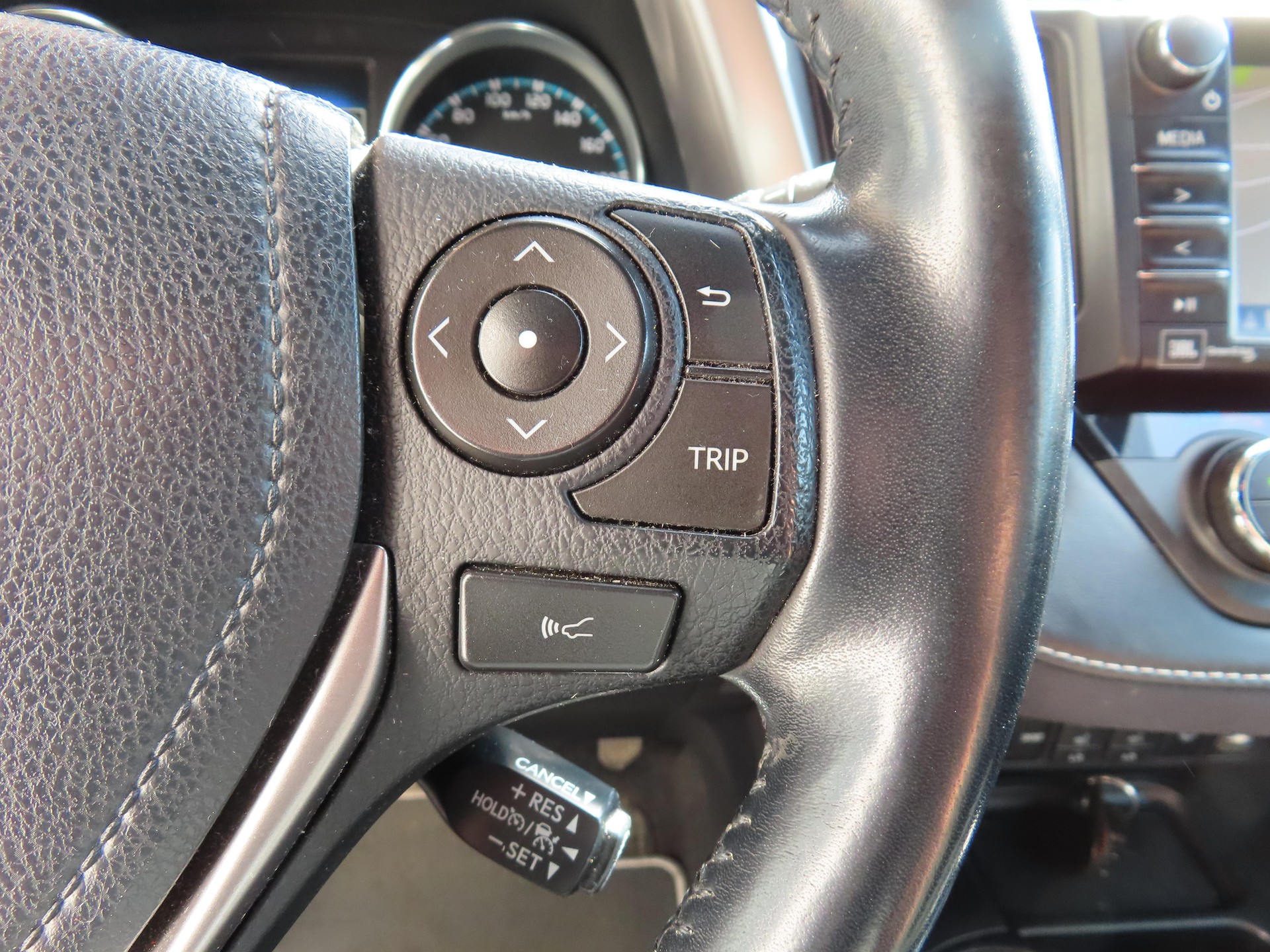 TOYOTA RAV4 2.5 HSD Sapphire-image-13