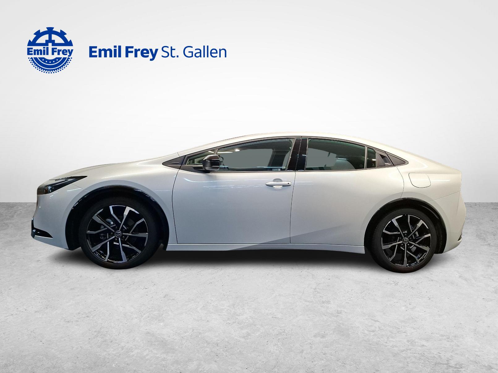 TOYOTA Prius 2.0 Plug-In-Hybrid Style-image-1