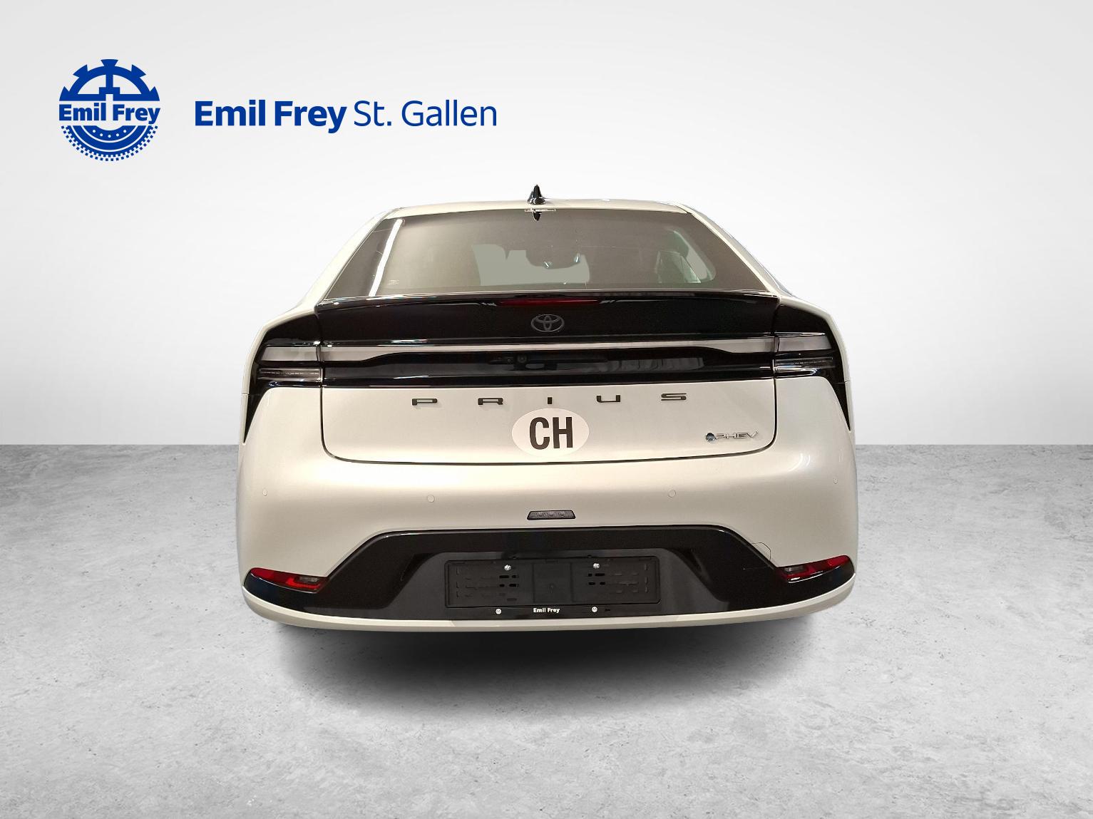 TOYOTA Prius 2.0 Plug-In-Hybrid Style-image-3