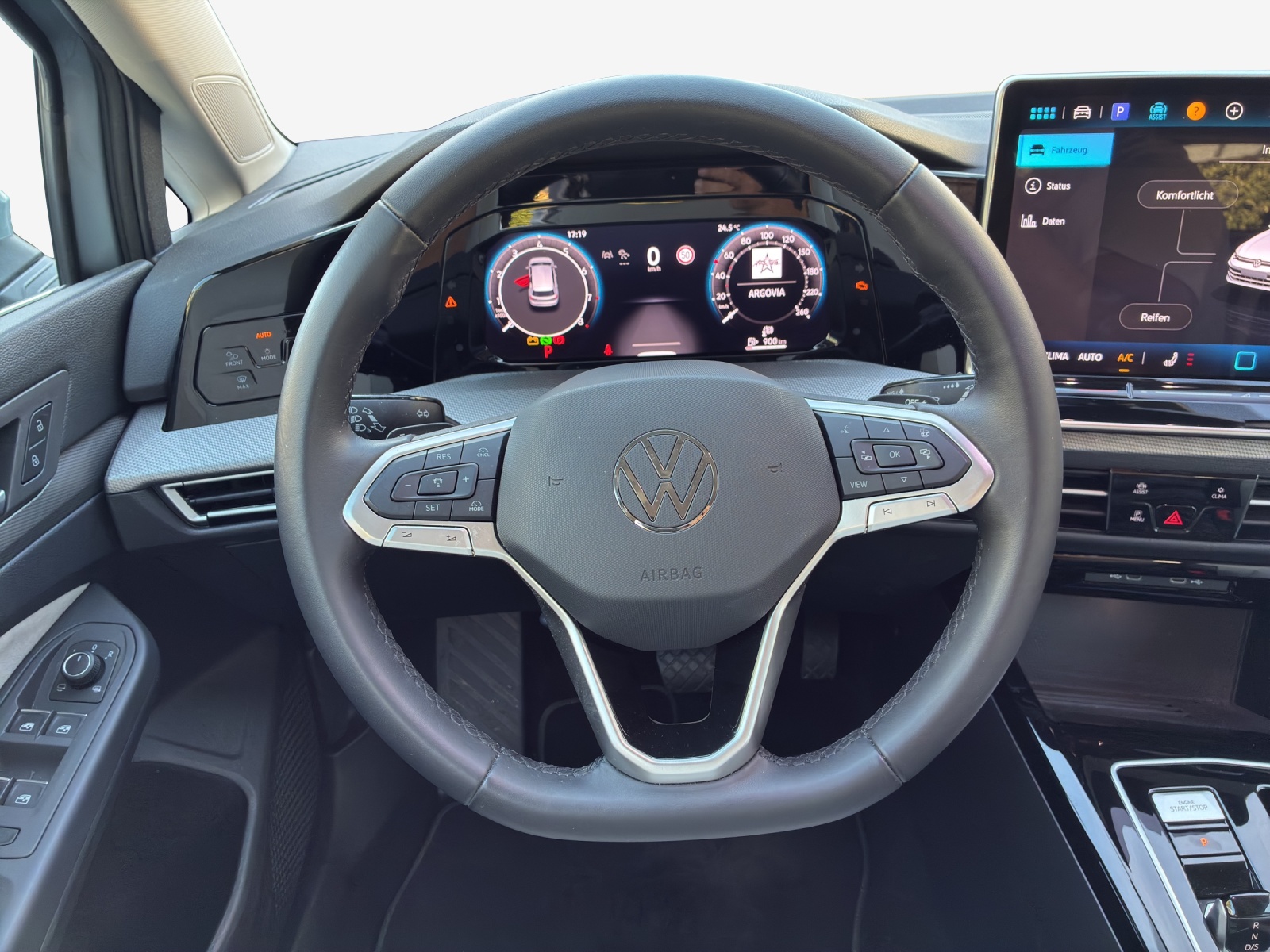 VW Golf 1.5 e TSI mHEV Style DSG-image-9