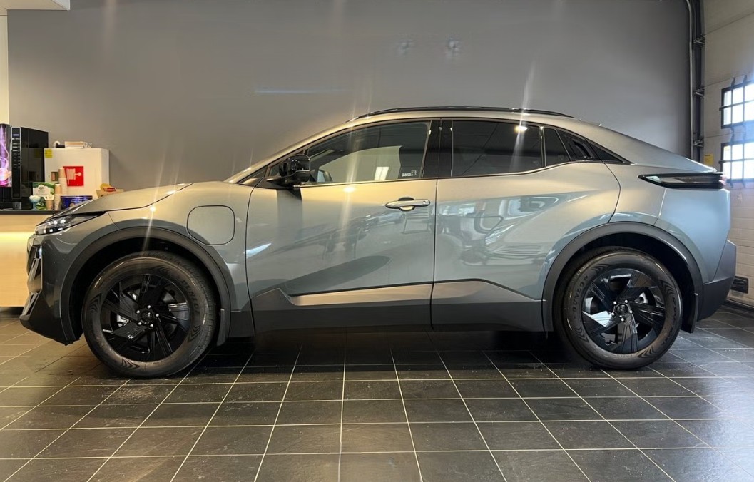 SUBARU Uncharted eV Classic 77 kWh FWD-image-1