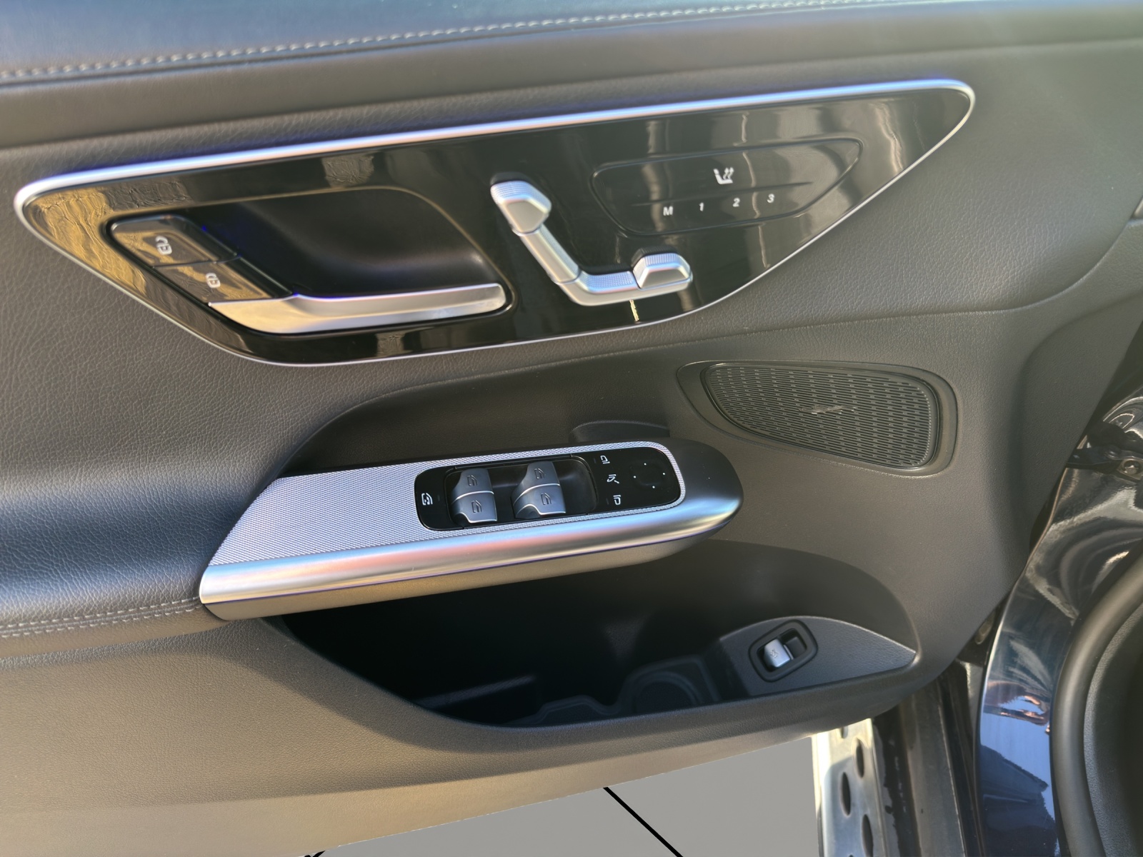 MERCEDES-BENZ GLC 220 d 4M 9G-Tronic-image-12