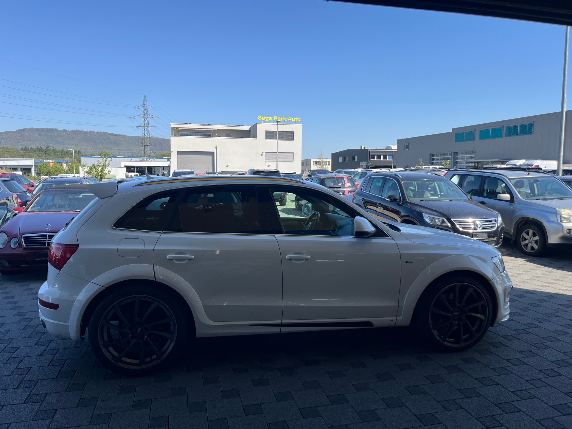 AUDI Q5 S-Line-image-6