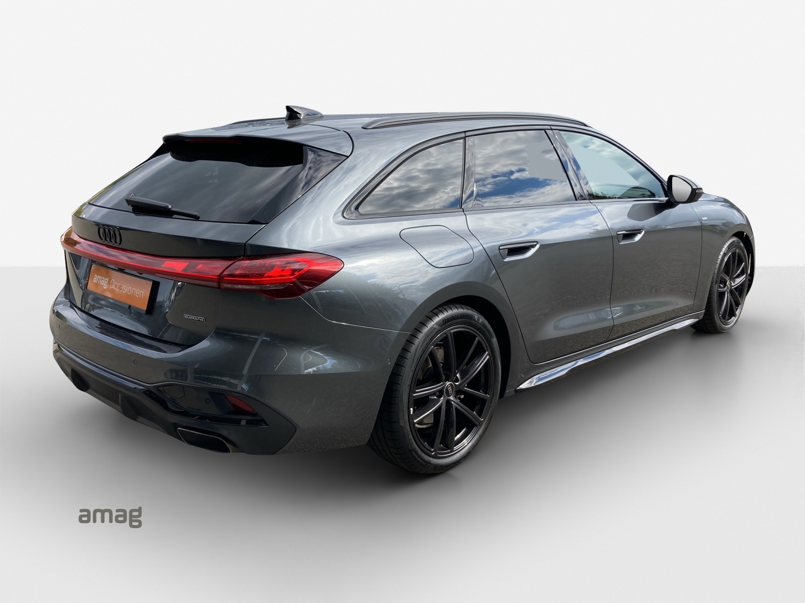 AUDI A5 Avant TFSI quattro 150 kW S tronic-image-4