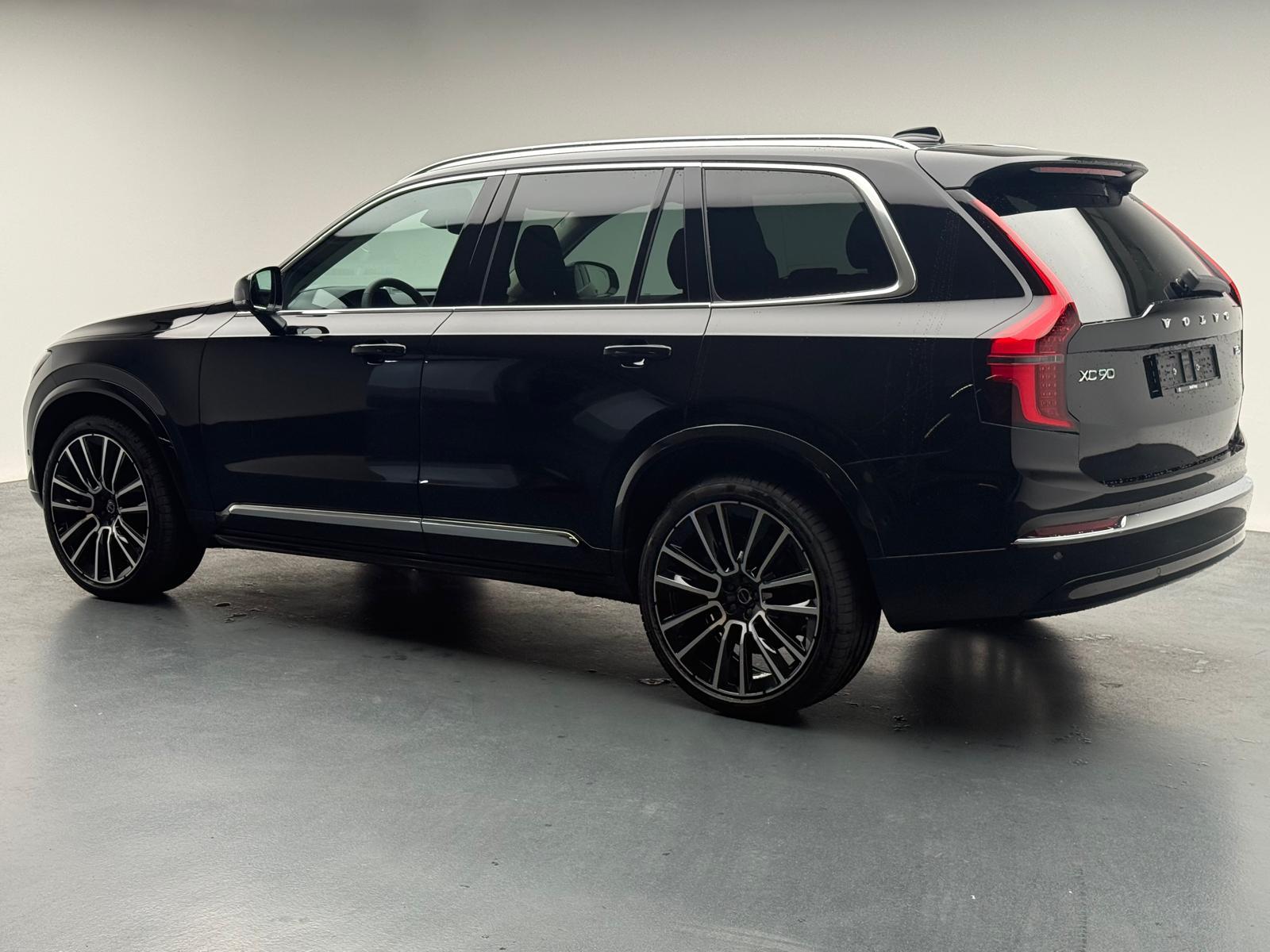 VOLVO XC90 2.0 B5 MH Ultra Bright AWD-image-3