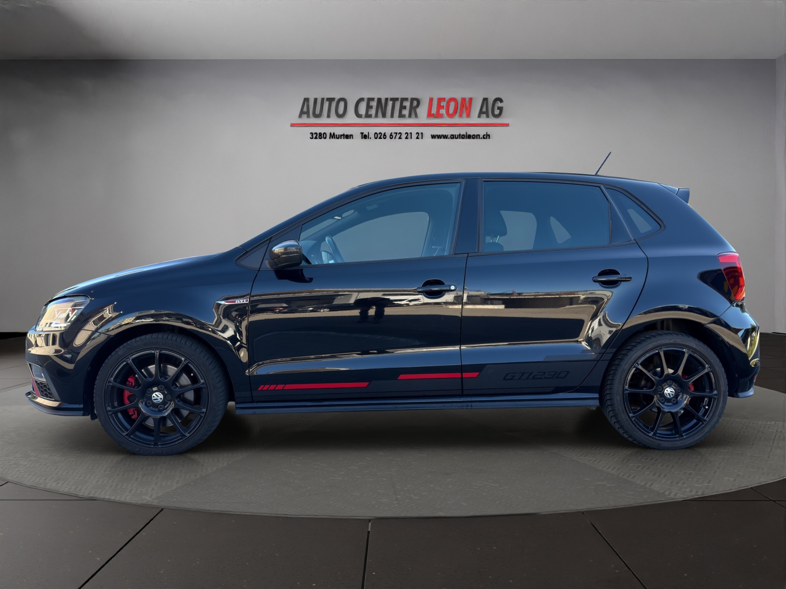 VW Polo 1.8 TSI GTI 230-image-2