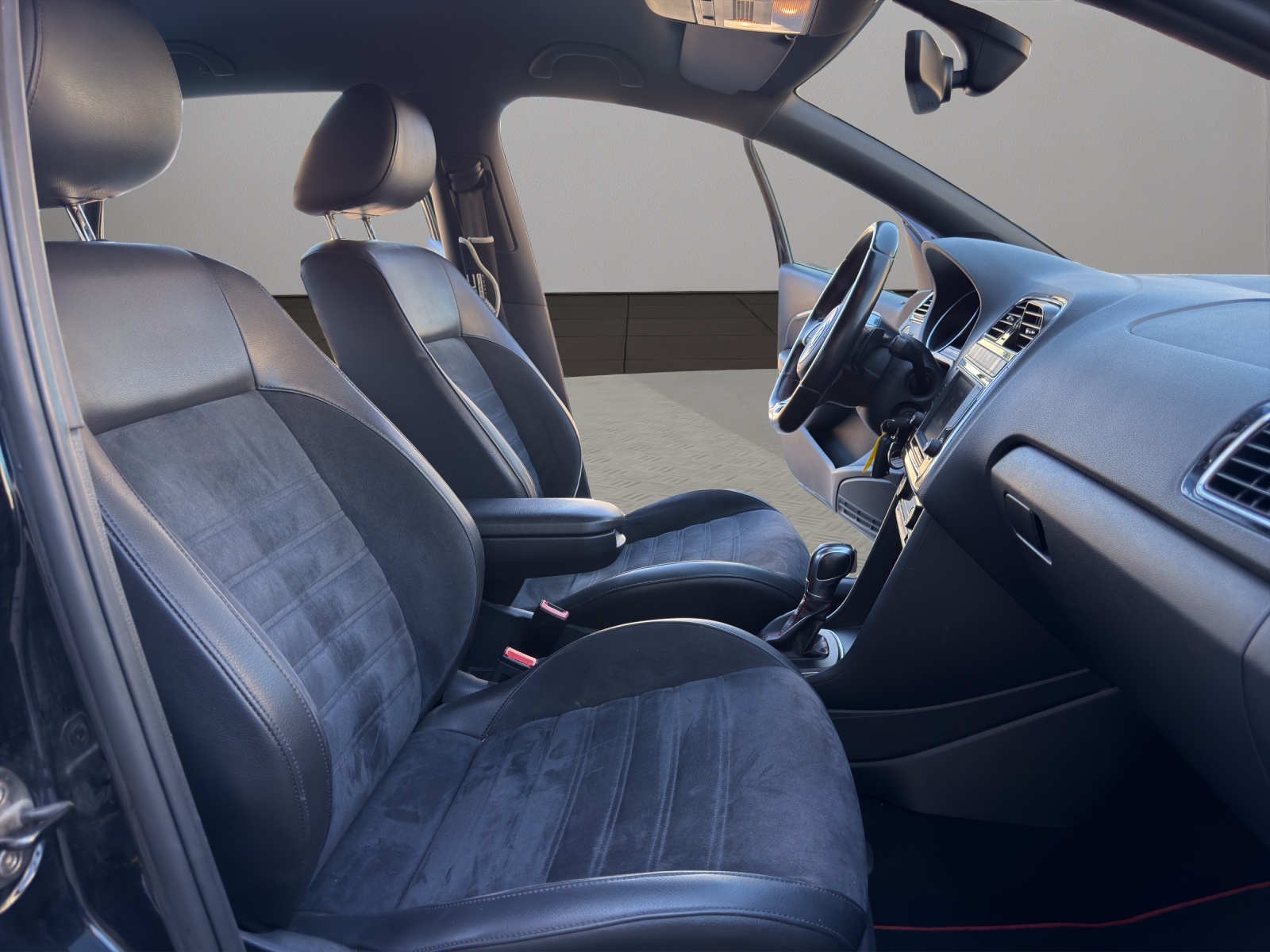 VW Polo 1.8 TSI GTI 230-image-16