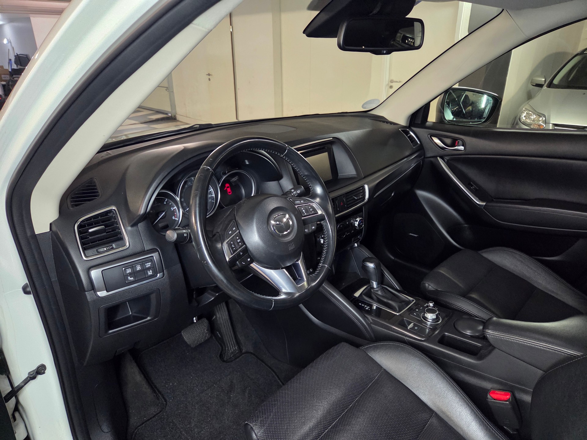 MAZDA CX-5 2.2 D HP Revolution AWD Automatic-image-9