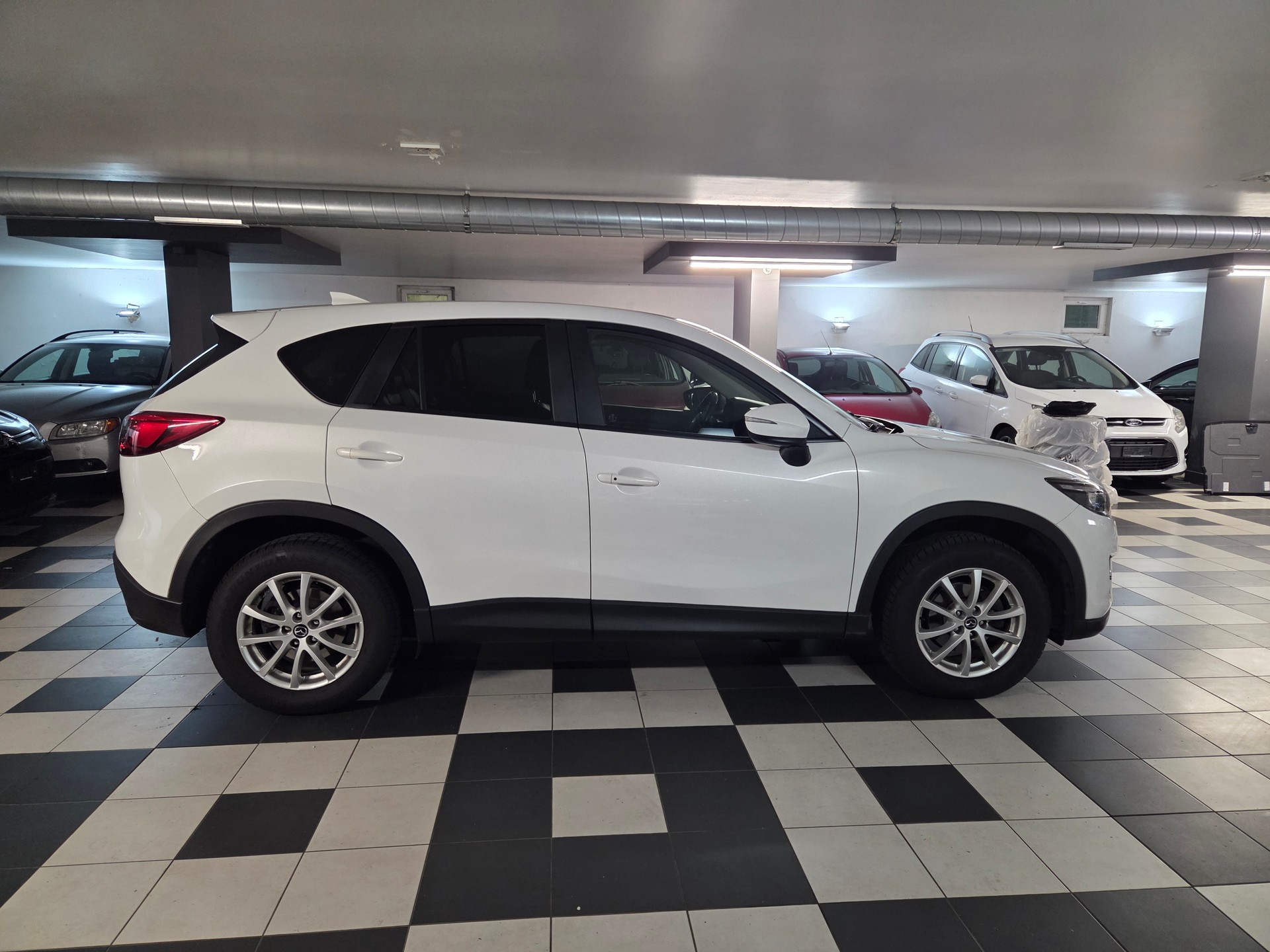 MAZDA CX-5 2.2 D HP Revolution AWD Automatic-image-5