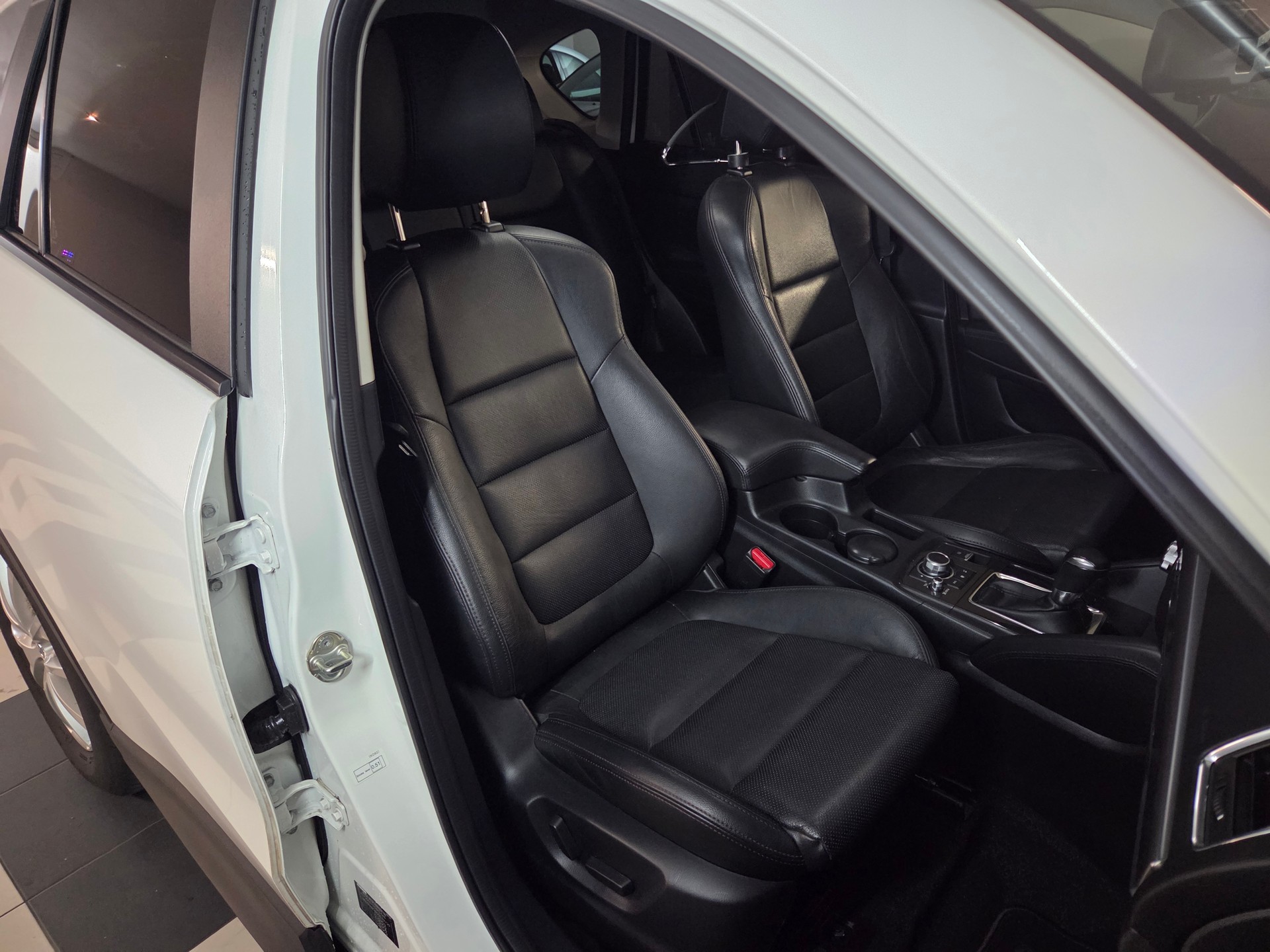 MAZDA CX-5 2.2 D HP Revolution AWD Automatic-image-14