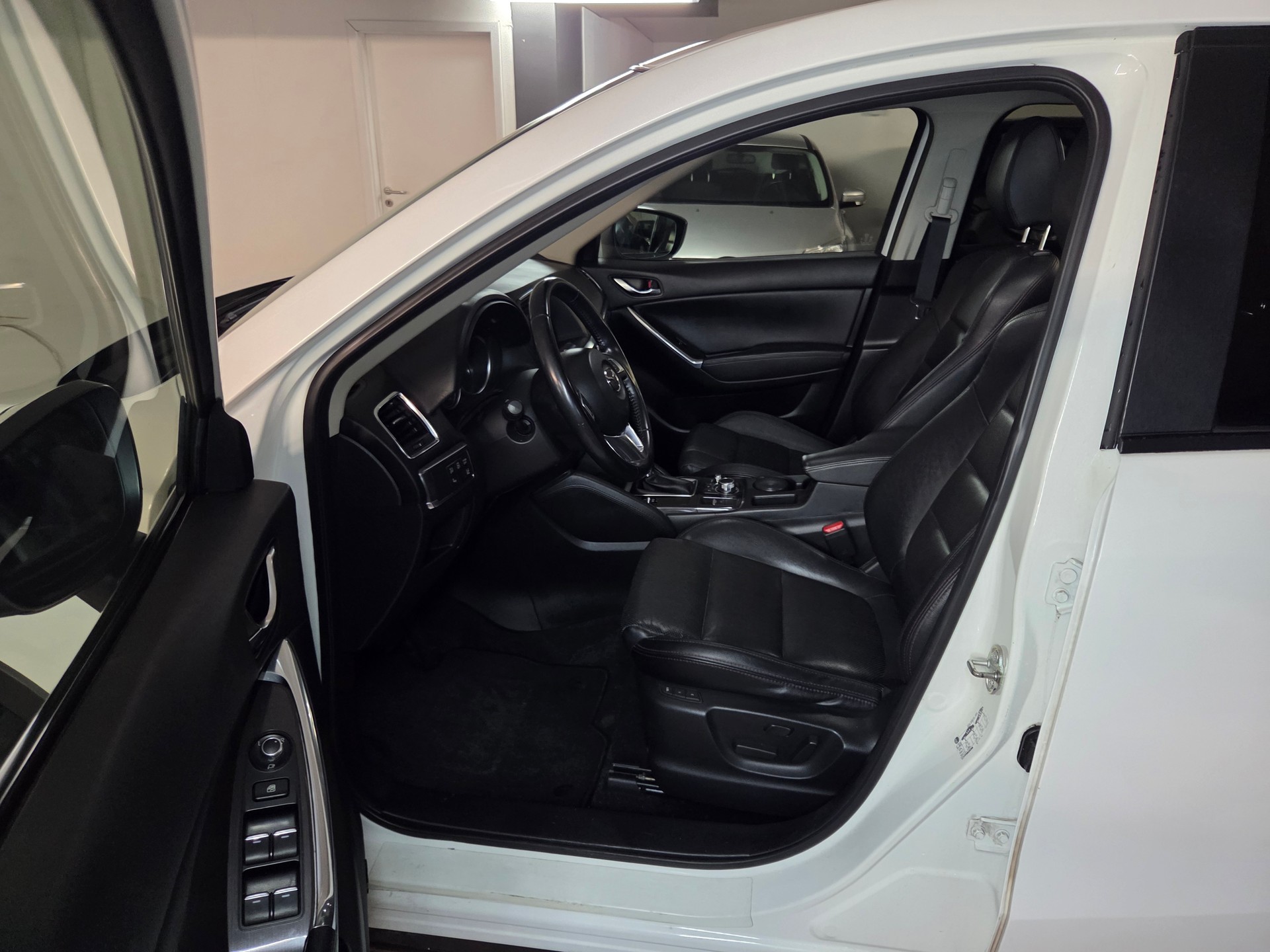 MAZDA CX-5 2.2 D HP Revolution AWD Automatic-image-8