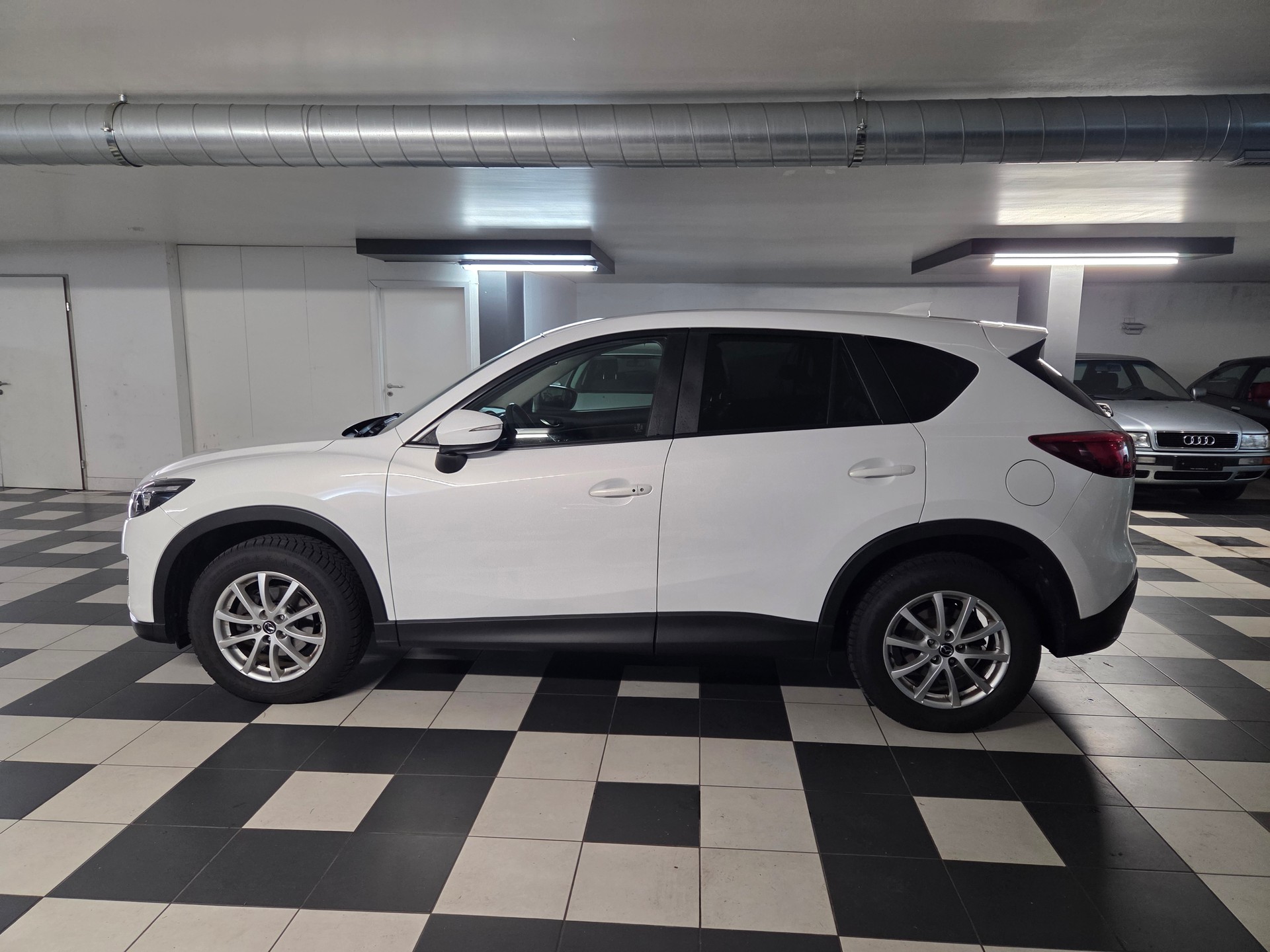 MAZDA CX-5 2.2 D HP Revolution AWD Automatic-image-1