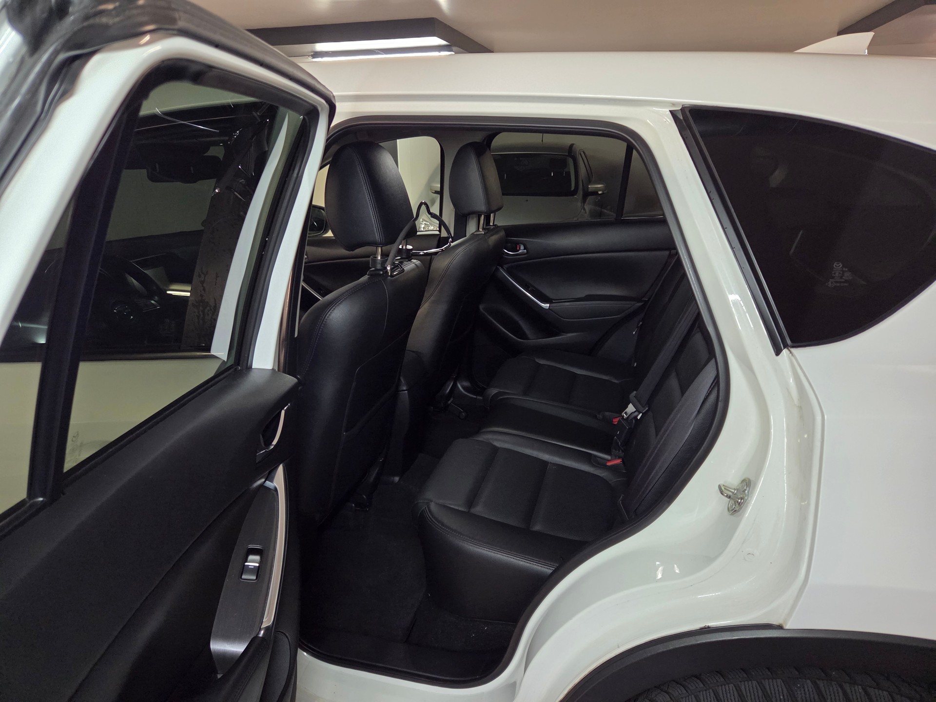 MAZDA CX-5 2.2 D HP Revolution AWD Automatic-image-10