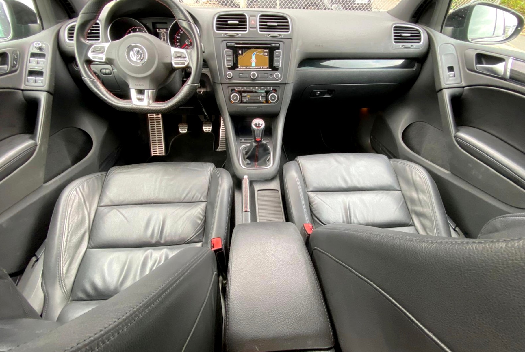 VW Golf 2.0 TSI GTI Edition-image-8