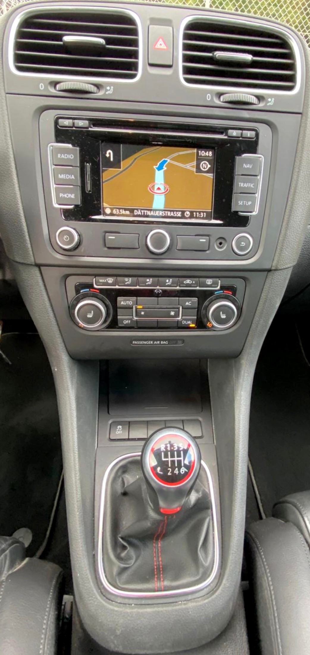 VW Golf 2.0 TSI GTI Edition-image-9