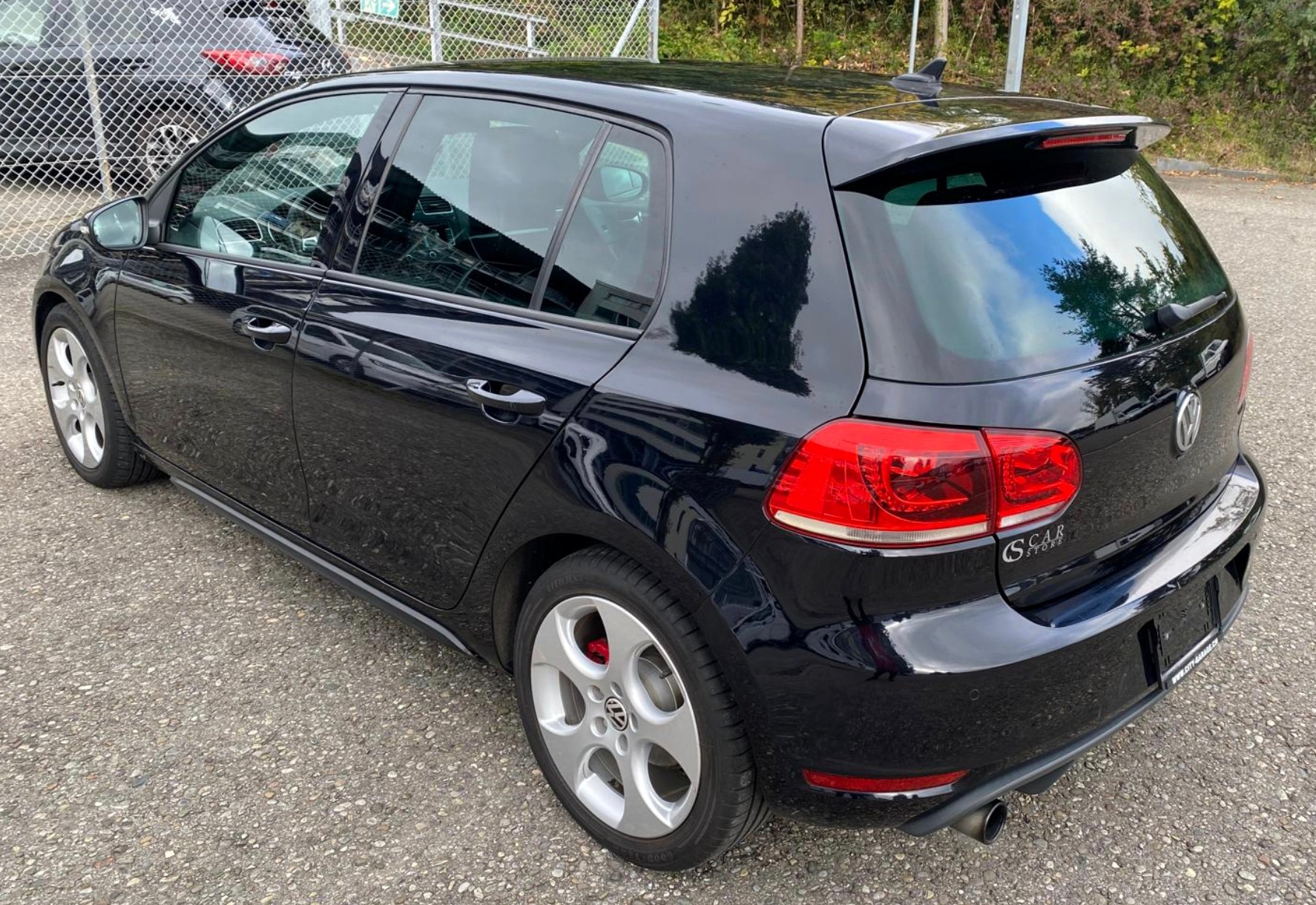 VW Golf 2.0 TSI GTI Edition-image-3