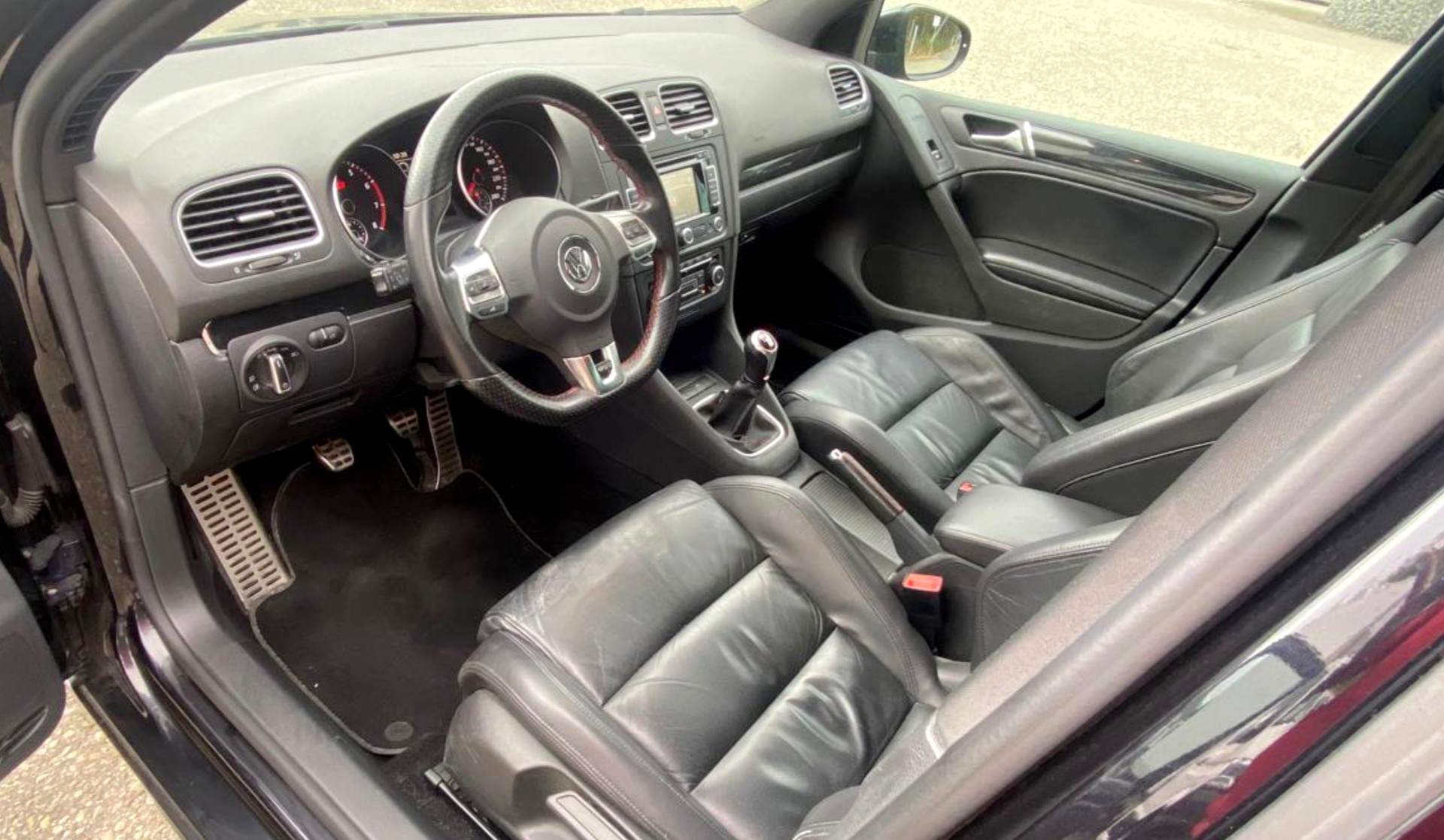 VW Golf 2.0 TSI GTI Edition-image-10