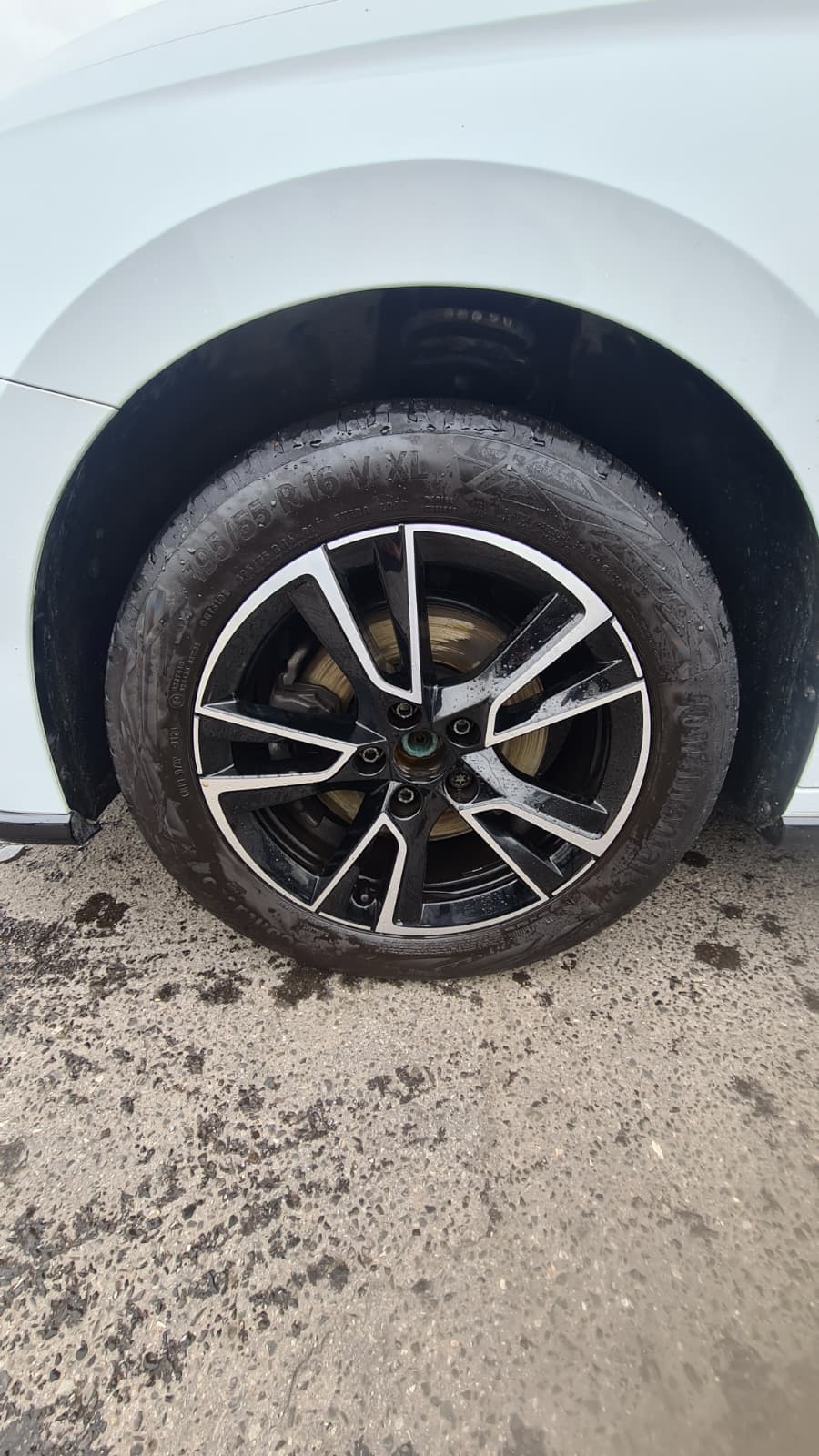 SKODA Fabia 1.0 TSI Monte Carlo DSG ** Abstandsregelsysteme ** Sitzheizung ** PDC Vorne + Hinten ** Neues Modell 2024 **-image-14