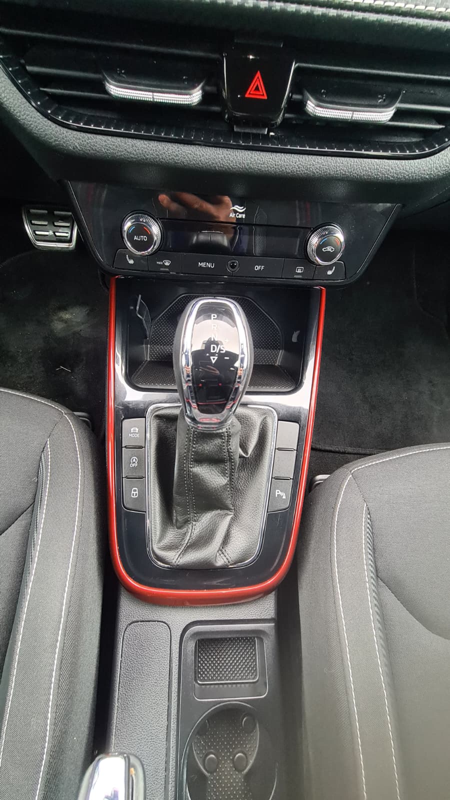 SKODA Fabia 1.0 TSI Monte Carlo DSG ** Abstandsregelsysteme ** Sitzheizung ** PDC Vorne + Hinten ** Neues Modell 2024 **-image-9
