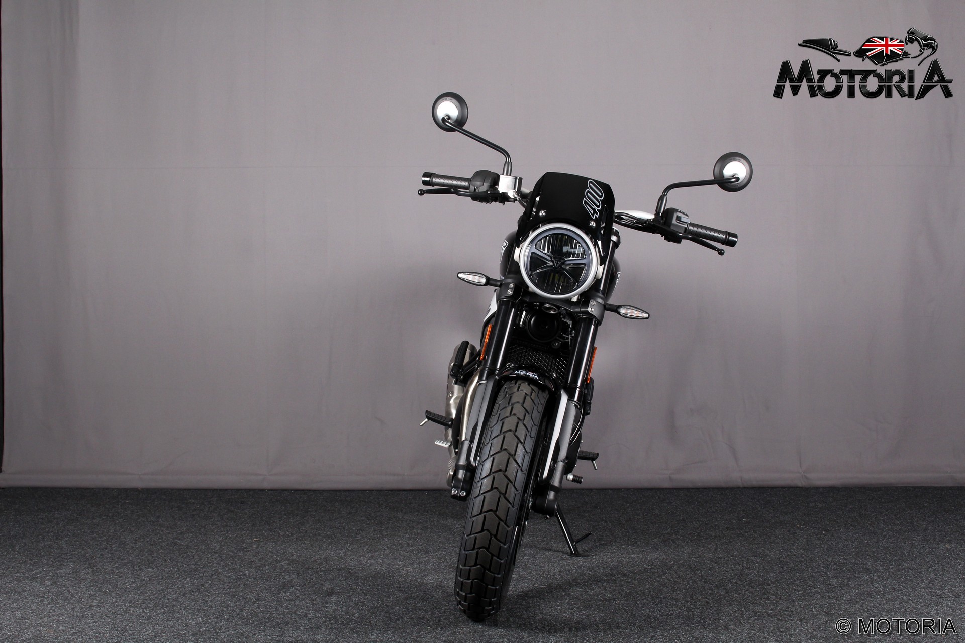 TRIUMPH Tracker 400-image-6