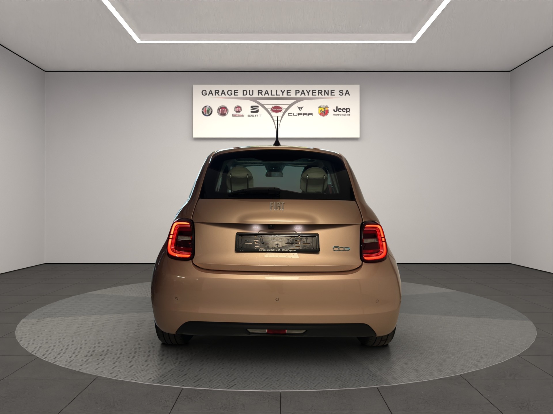 FIAT 500 3+1 electric 87 kW La Prima-image-3