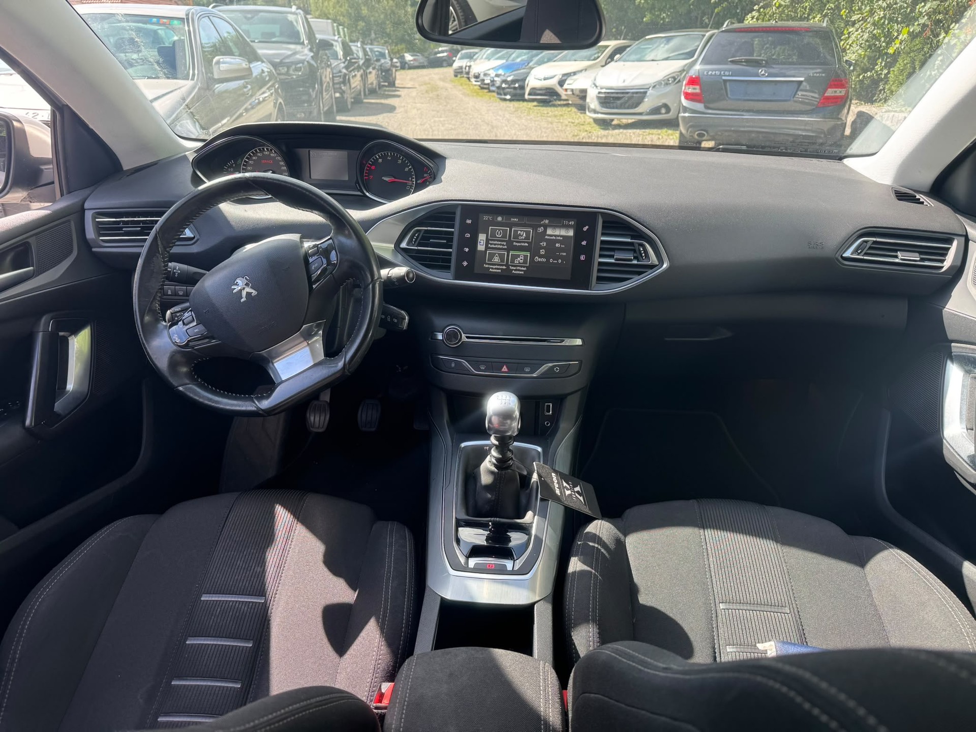 PEUGEOT 308 SW 1.2 THP Active-image-7