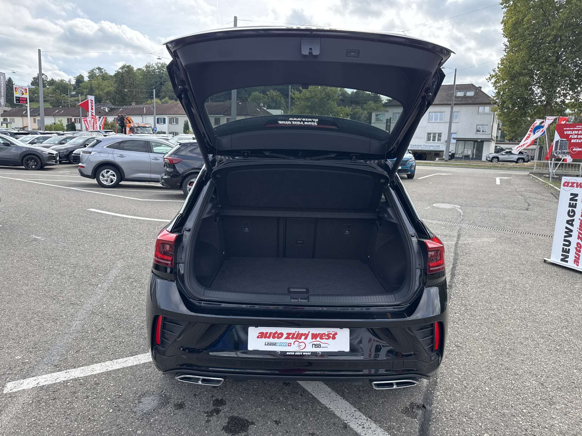 VW T-Roc 1.5 TSi EVO R-Line DSG-Automat-image-7