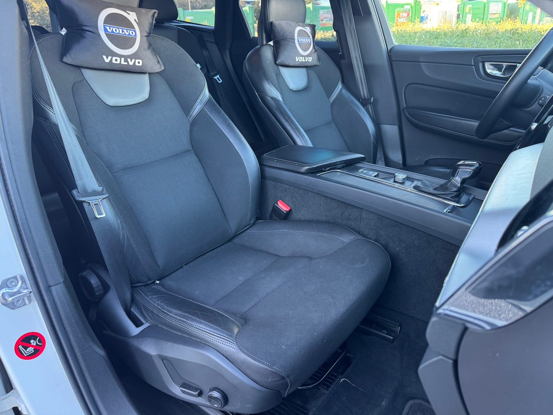 VOLVO XC60 D4 AWD Inscription Geartronic-image-8