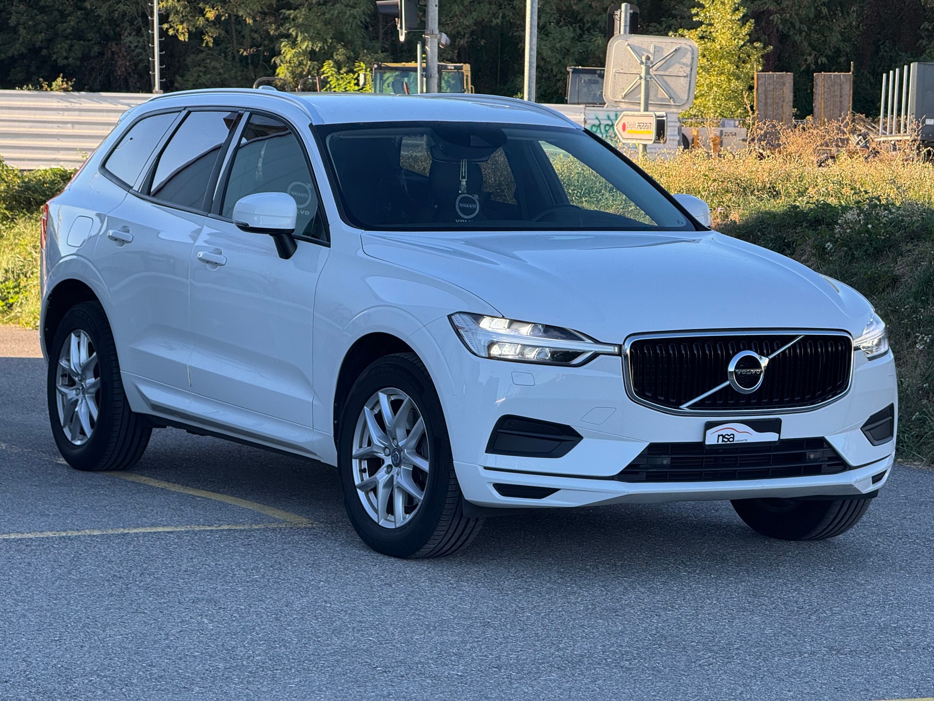 VOLVO XC60 D4 AWD Inscription Geartronic-image-2