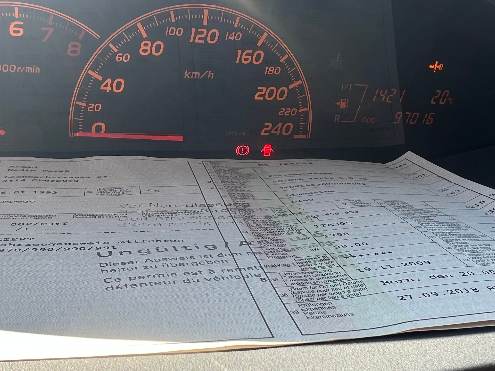 TOYOTA Yaris 1.8 TS-image-8