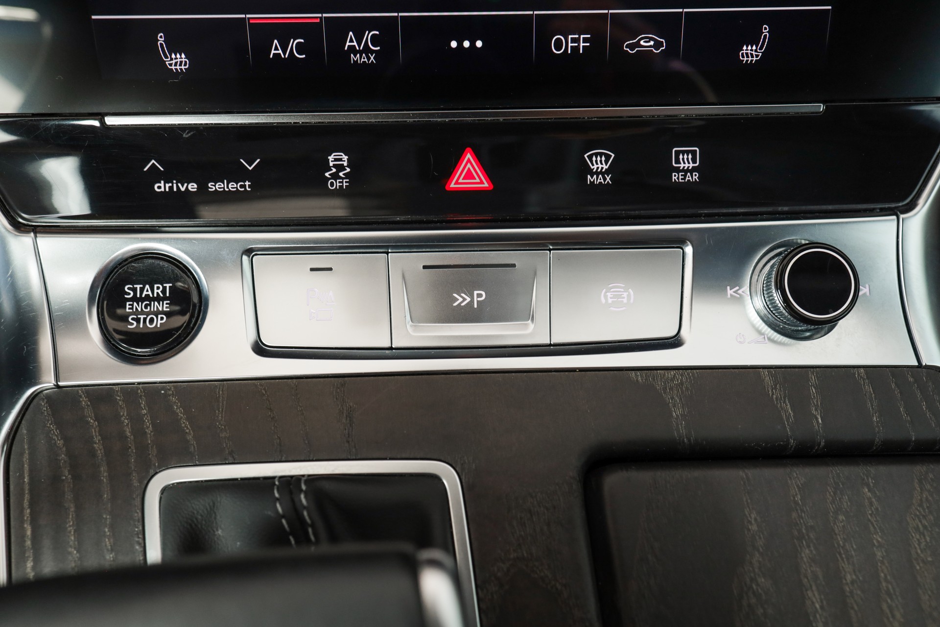 AUDI A7 Sportback 55 TFSI e quattro Carat Beige S line / Bang & Olufsen / Head-up Display-image-19