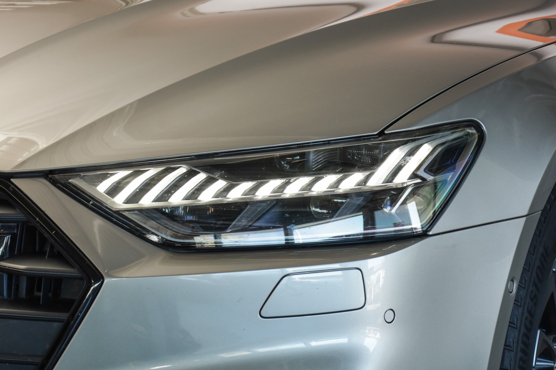 AUDI A7 Sportback 55 TFSI e quattro Carat Beige S line / Bang & Olufsen / Head-up Display-image-8