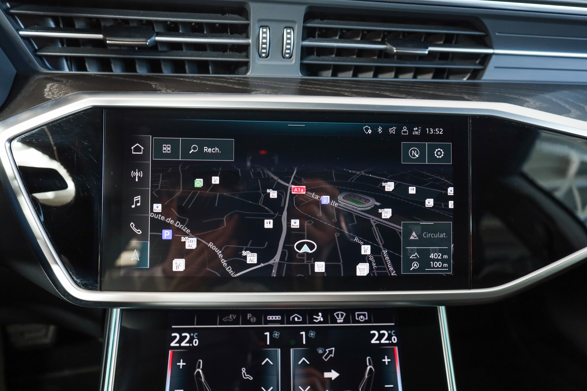AUDI A7 Sportback 55 TFSI e quattro Carat Beige S line / Bang & Olufsen / Head-up Display-image-17