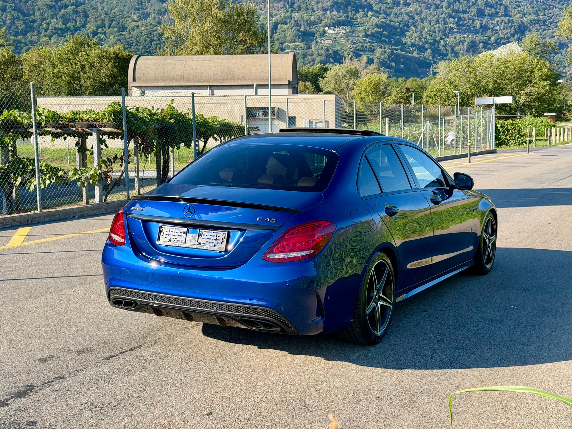 MERCEDES-BENZ C 43 AMG 4Matic 9G-Tronic-image-4