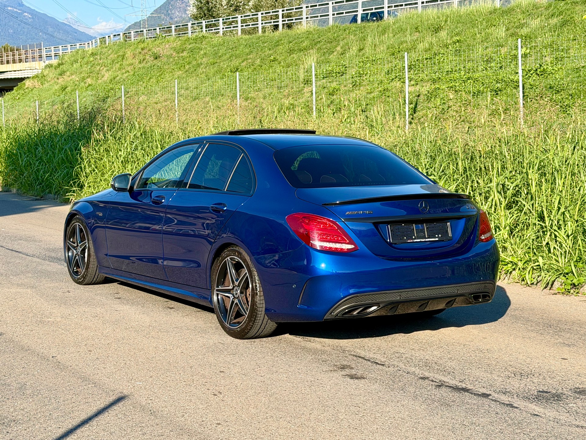 MERCEDES-BENZ C 43 AMG 4Matic 9G-Tronic-image-2