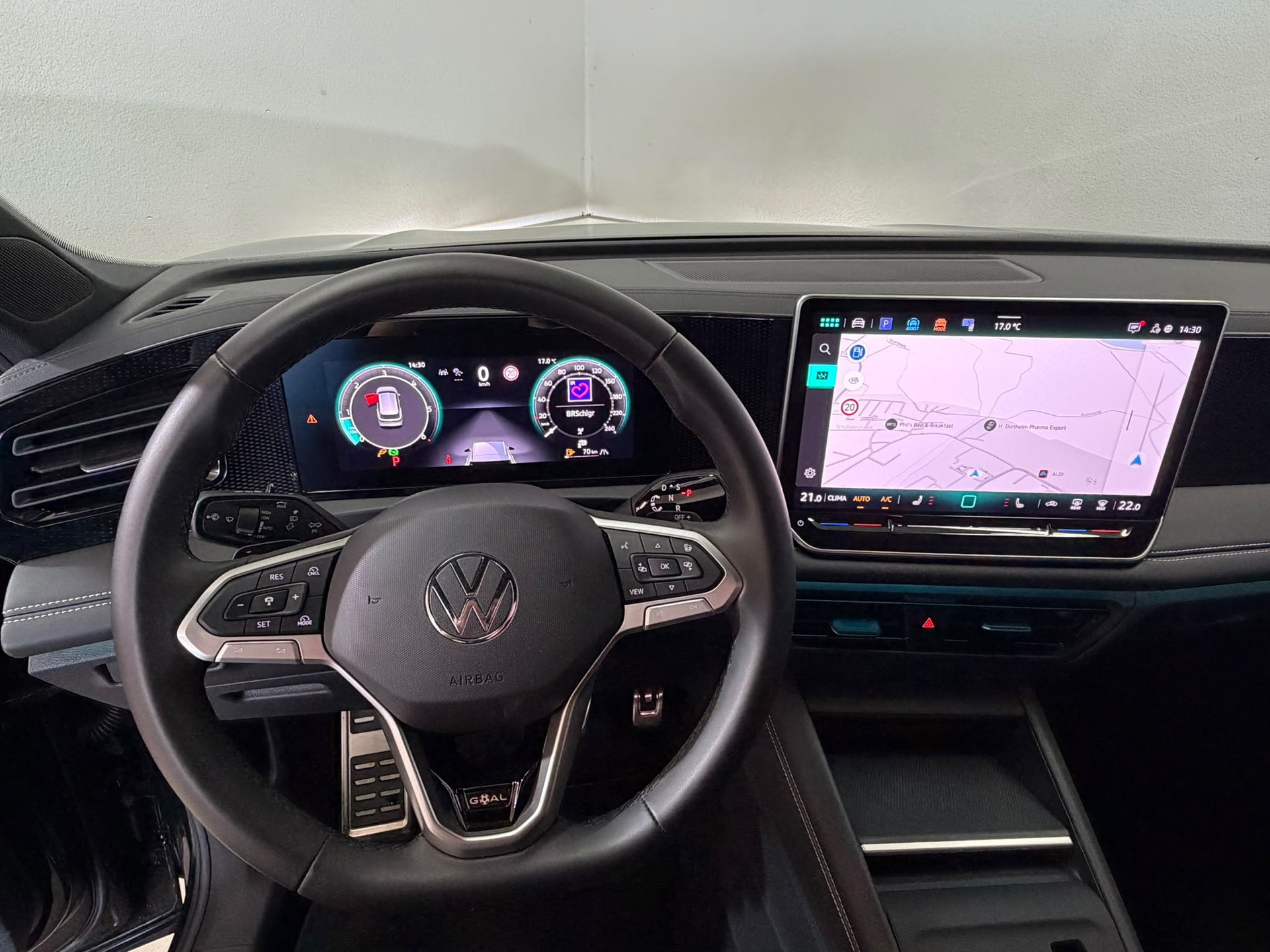 VW Tiguan 2.0 TDI SCR Life DSG-image-9