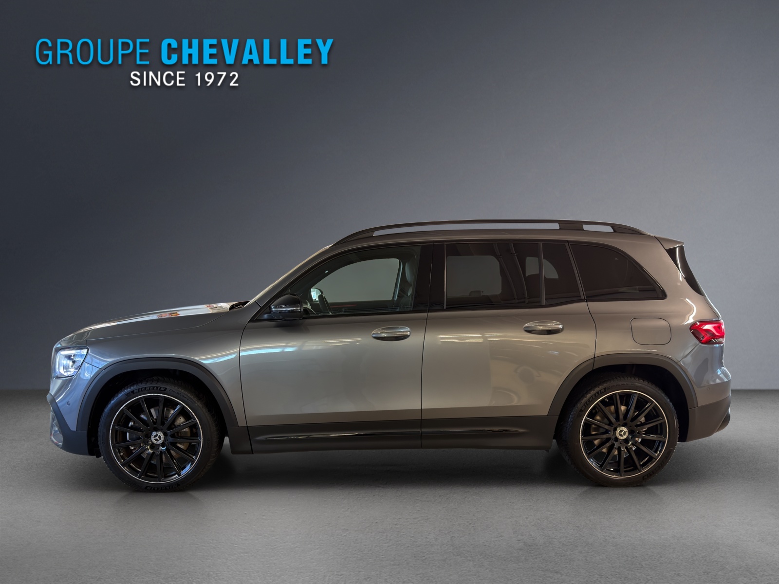 MERCEDES-BENZ GLB 250 AMG Line 4 MATIC-image-2