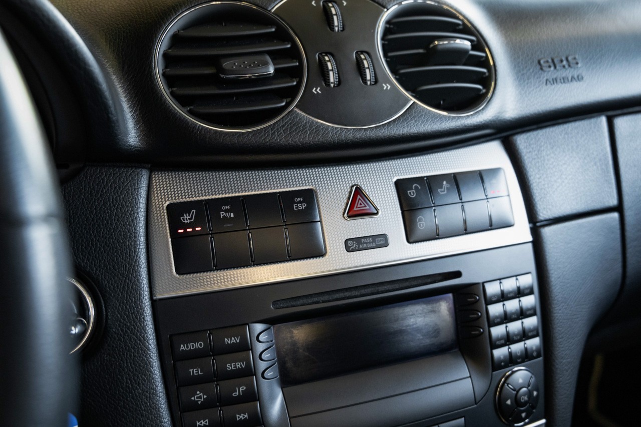 MERCEDES-BENZ CLK 200 Kompressor Avantgarde-image-29