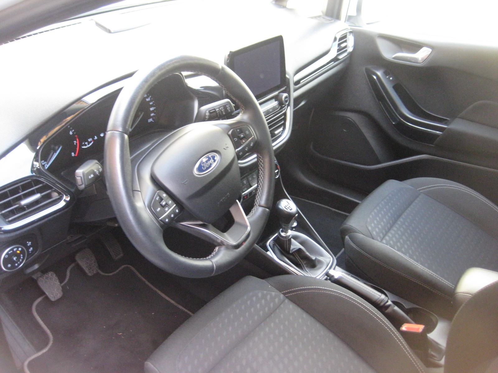 FORD Fiesta 1.0 SCTi Titanium-image-5